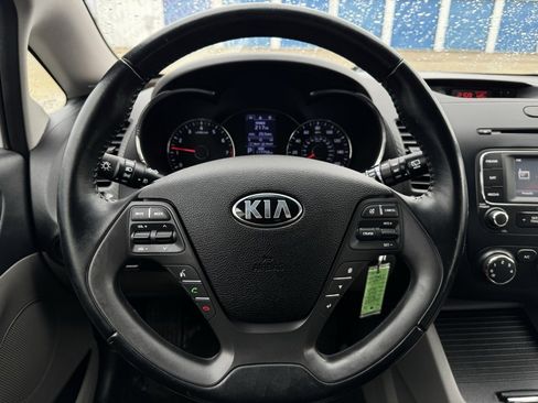 Used 2015 Kia Forte EX image 18