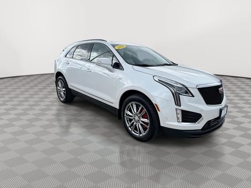Used 2026 Cadillac XT5 Sportv w/ LPO, Floor Liner Package AWD/4WD image 2
