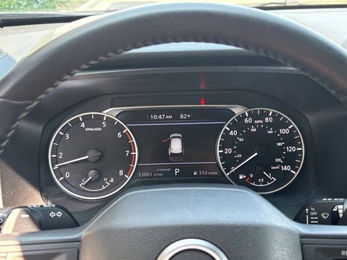 Used 2025 Nissan Rogue SV FWD image 42