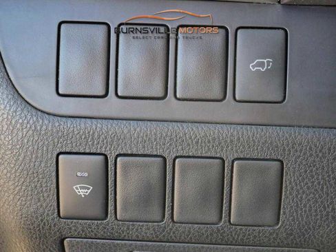 Used 2015 Toyota Highlander XLE image 18