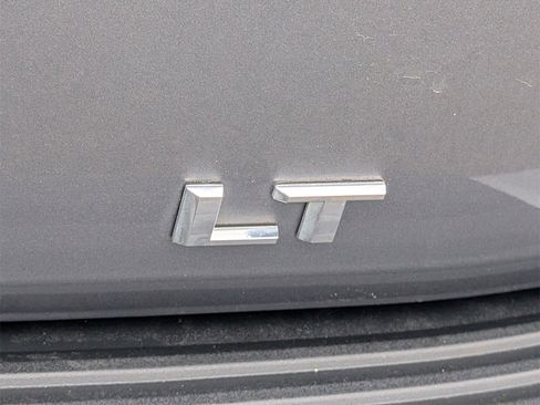 Used 2021 Chevrolet Tahoe LT w/ Luxury Package image 5