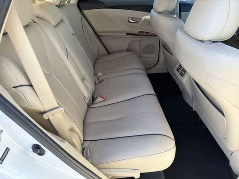 Used 2010 Toyota Venza AWD image 18