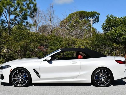 Used 2021 BMW 840i Convertible w/ M Sport Package image 38
