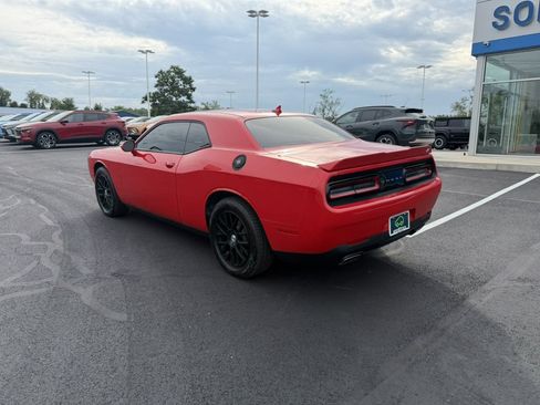 Used 2019 Dodge Challenger SXT w/ Plus Package AWD/4WD image 4