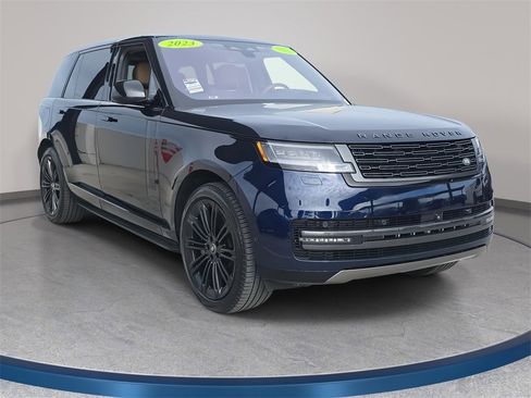 Certified 2023 Land Rover Range Rover Long Wheelbase Autobiography image 3