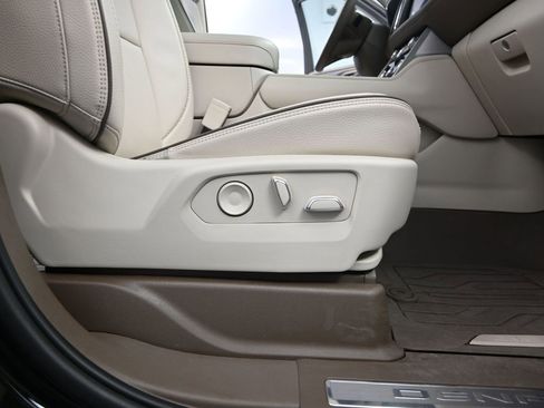 Used 2023 GMC Yukon XL Denali image 56