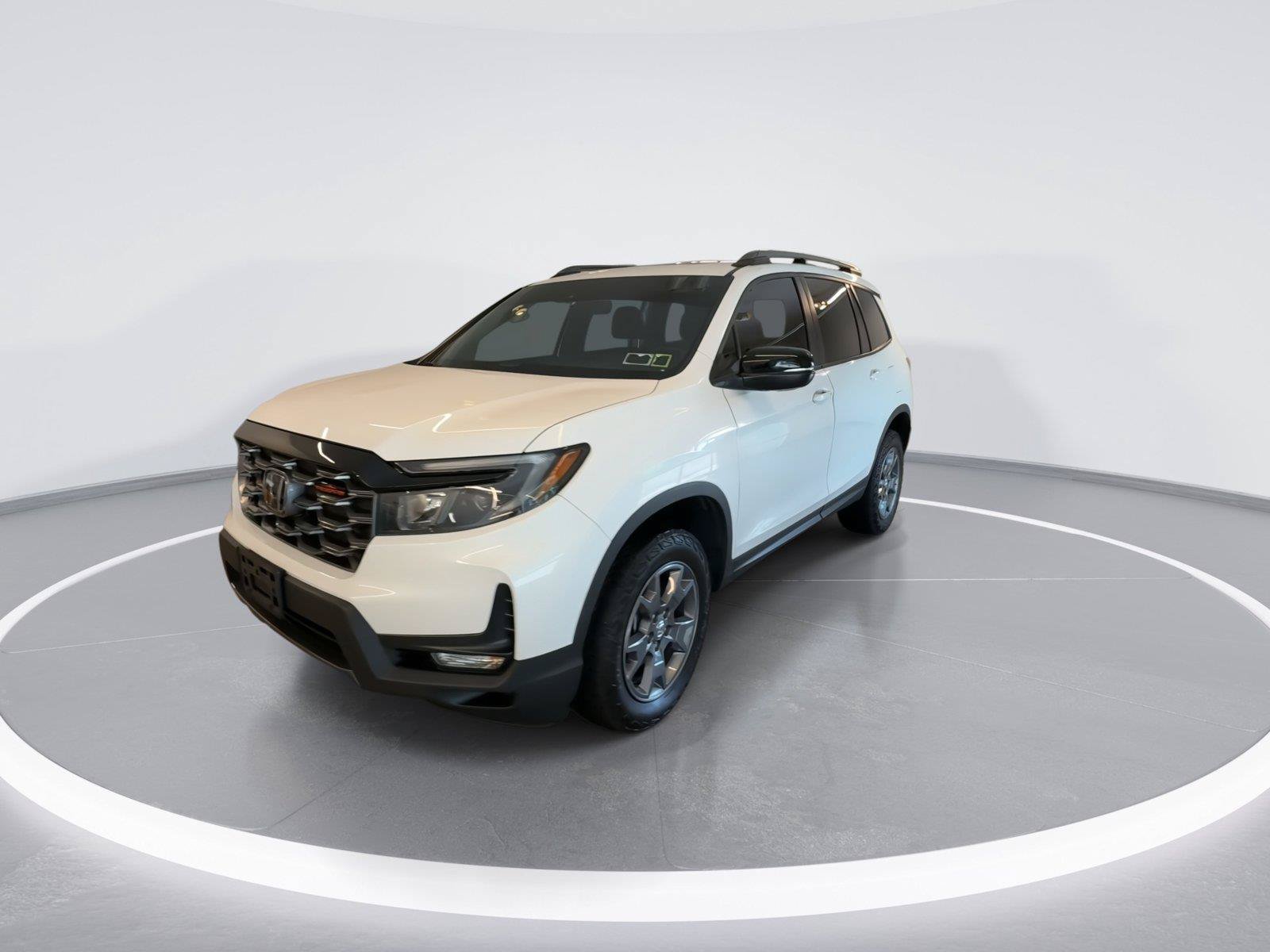 Used 2024 Honda Passport TrailSport image 4