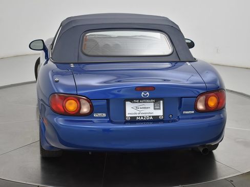 Used 1999 MAZDA MX-5 Miata 10th Anniversary Edition RWD image 10