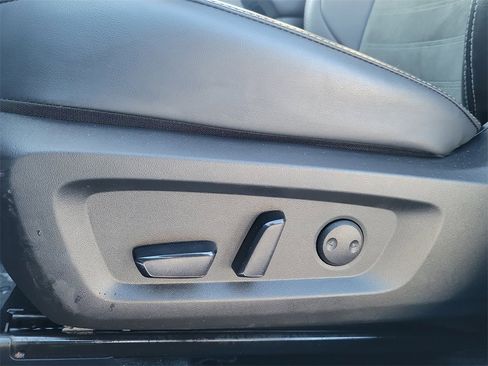 Used 2024 Mitsubishi Outlander SE image 18