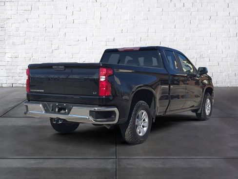 Used 2021 Chevrolet Silverado 1500 LT w/ Bed Protection Package image 3