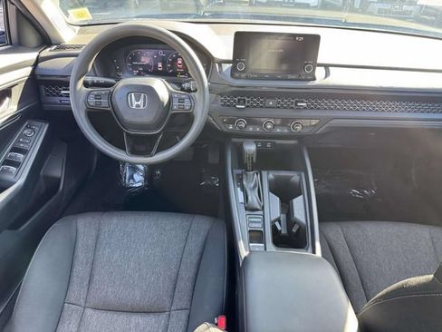 Certified 2023 Honda Accord EX image 12