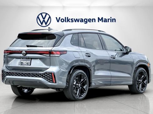 New 2026 Volkswagen Tiguan SE R-Line image 5