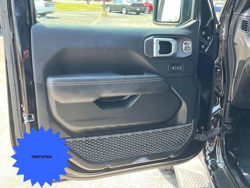 Used 2022 Jeep Wrangler Unlimited Sahara image 14