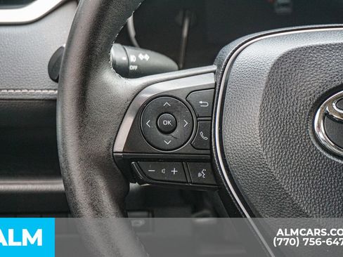 Used 2023 Toyota RAV4 XLE Premium image 33