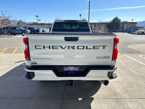 Used 2023 Chevrolet Silverado 3500 High Country w/ Z71 Off-Road Package image 5