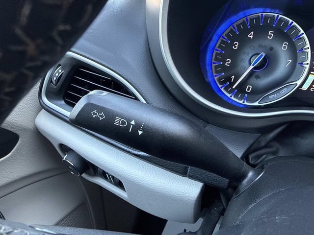 Used 2022 Chrysler Pacifica Touring-L FWD image 70