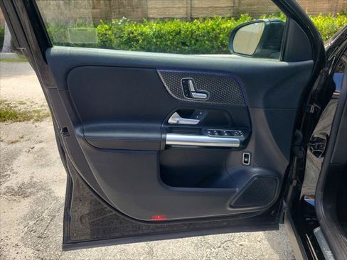 Used 2025 Mercedes-Benz GLA 250 image 19