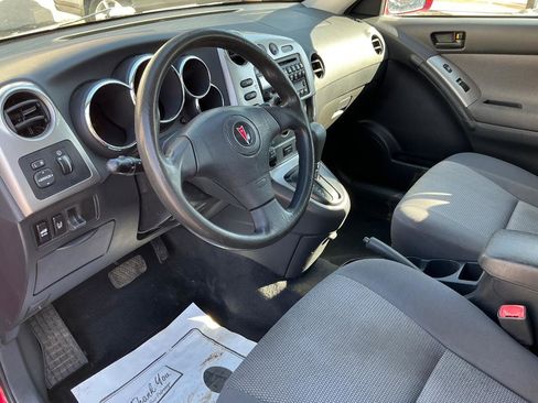 Used 2006 Pontiac Vibe w/ Preferred Package image 14