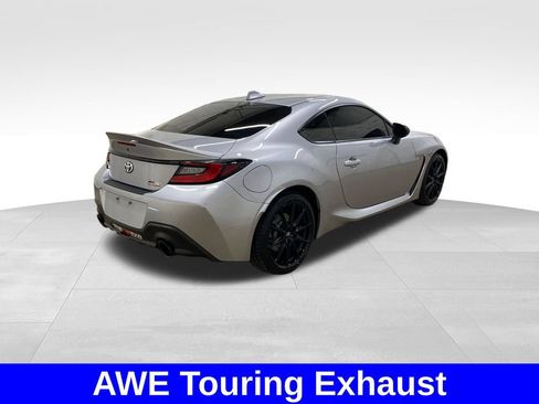 Used 2024 Toyota GR86 Premium RWD image 4
