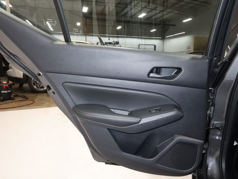 Used 2024 Nissan Altima 2.5 SV image 19