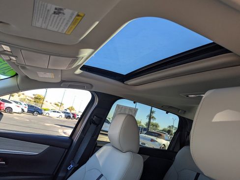 Certified 2025 MAZDA CX-90 3.3 Turbo w/ Preferred Package image 11