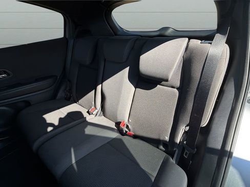 Used 2021 Honda HR-V Sport image 28