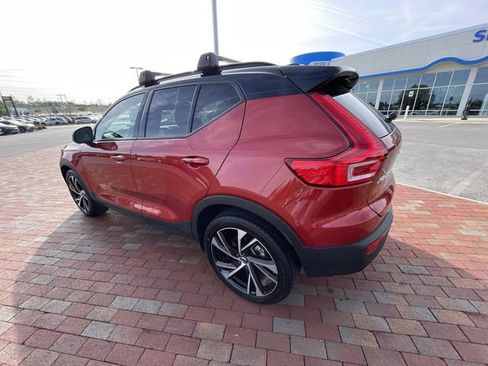 Used 2022 Volvo XC40 T5 R-Design w/ Advanced Package AWD/4WD image 31