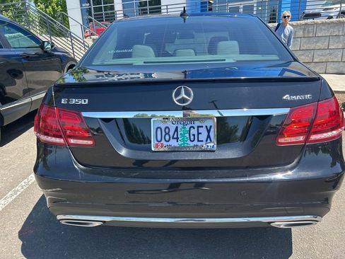 Used 2014 Mercedes-Benz E 350 4MATIC Sedan image 5
