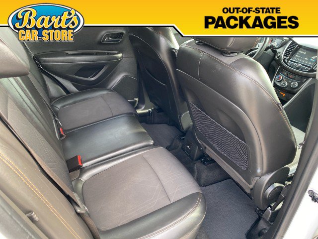 Used 2017 Chevrolet Trax LT w/ LT Convenience Package AWD/4WD image 12