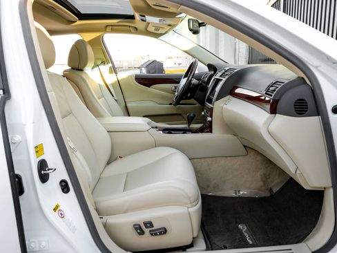 Used 2012 Lexus LS 460 image 33