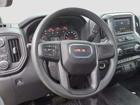 Used 2024 GMC Sierra 1500 Pro w/ Pro Value Package image 10