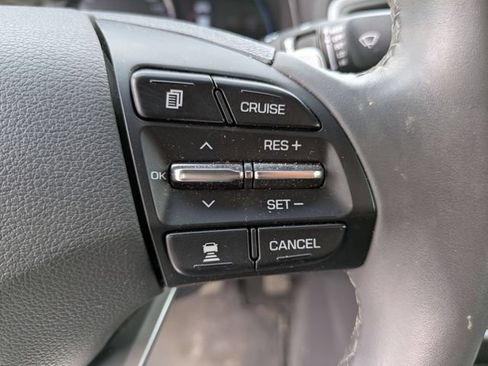 Used 2019 Hyundai Ioniq Limited FWD image 10