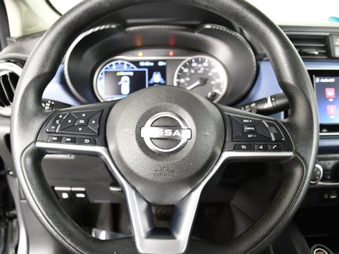 Used 2025 Nissan Versa SV FWD image 20