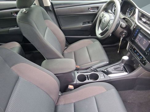 Used 2019 Toyota Corolla LE image 29