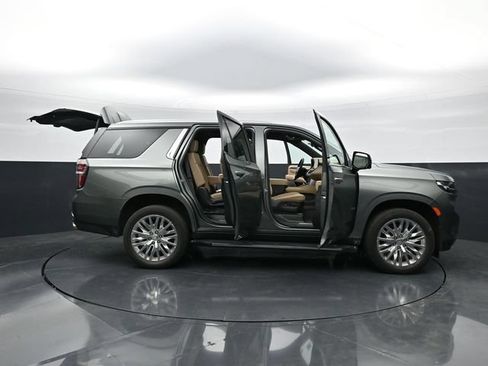 Used 2023 Chevrolet Tahoe Premier AWD/4WD image 50