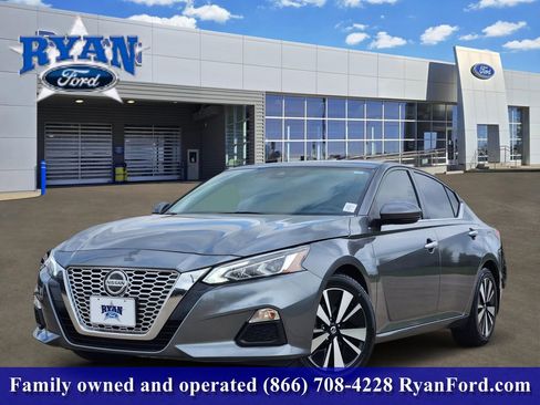 Used 2022 Nissan Altima 2.5 SV w/ SV Premium Package FWD image 1