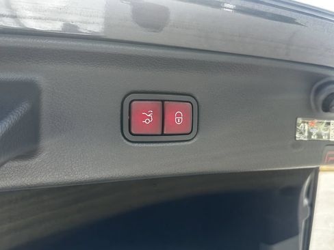 Certified 2023 Mercedes-Benz S 580e 4MATIC Sedan image 22
