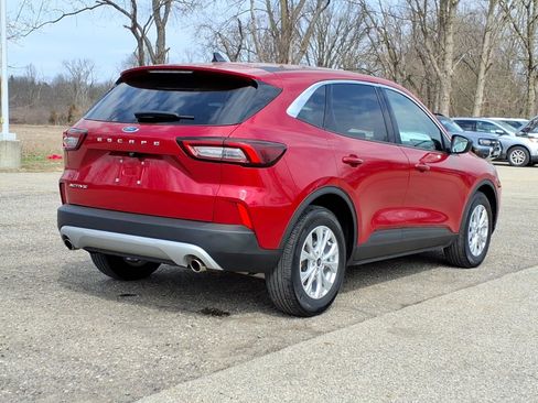 Certified 2023 Ford Escape Active w/ Cold Weather Package FWD image 7