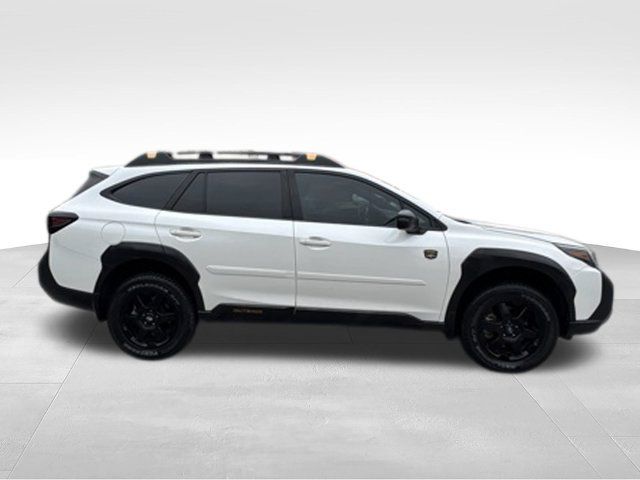 Used 2022 Subaru Outback Wilderness w/ Wilderness Package AWD/4WD image 8