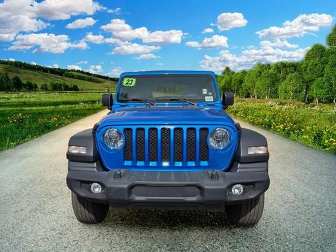 Used 2023 Jeep Wrangler Sport AWD/4WD image 8