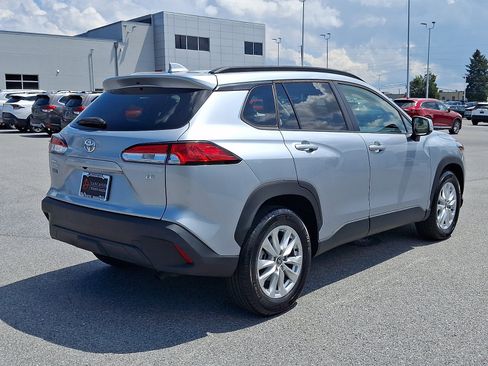 Certified 2023 Toyota Corolla Cross LE FWD image 7