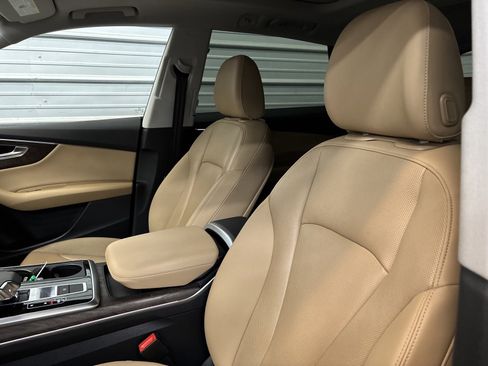 Used 2020 Audi Q8 Premium Plus image 9