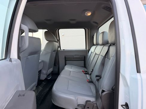 Used 2015 Ford F250 XL w/ Power Equipment Group image 32