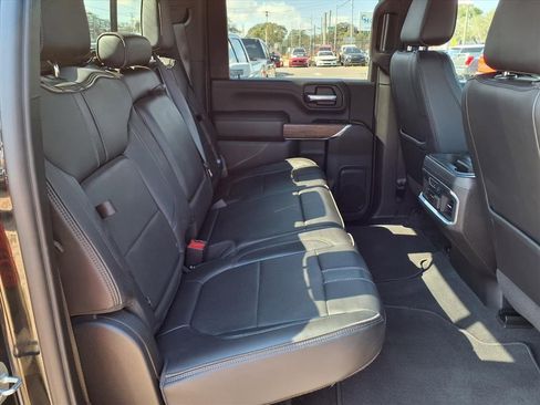 Used 2020 Chevrolet Silverado 3500 High Country w/ Snow Plow Prep/Camper Package image 16