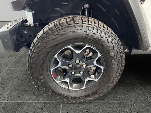Used 2023 Jeep Gladiator Rubicon w/ LED Lighting Group AWD/4WD image 24