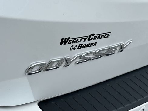 Used 2025 Honda Odyssey Elite image 11
