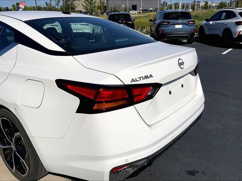 Used 2026 Nissan Altima 2.5 SR FWD image 4