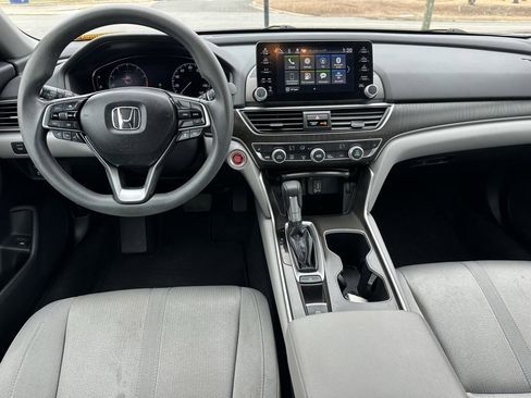 Used 2020 Honda Accord EX image 4