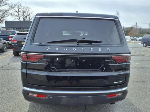 Certified 2022 Jeep Wagoneer Series II AWD/4WD image 8