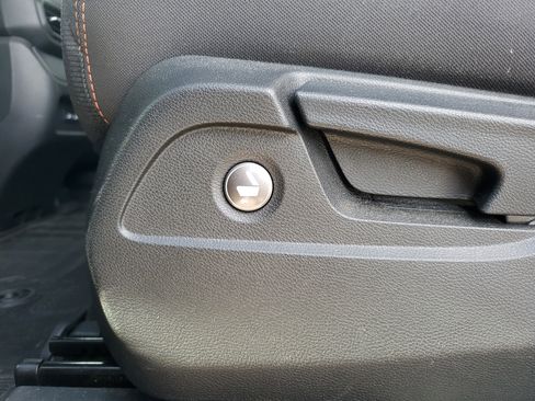 Used 2023 Honda Pilot Sport image 18